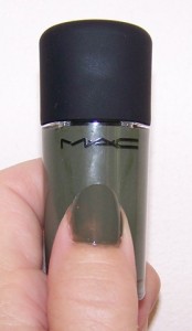 MACMeOverFatiguesSwatch