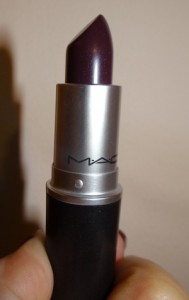 MACAzealiaBanksLipstickReview_thumb