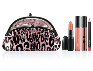 FabulousnessPrimpedOutLipLookBagLavishCoral300_thumb