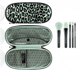 FabulousnessPrimpedOutPerfectlyPlushBrushKitAdvanced300_thumb