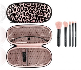 FabulousnessPrimpedOutPerfectlyPlushBrushKitEssential300