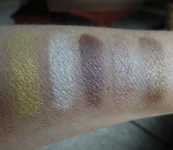 DisneyCinderellaEyeShadowPaletteswatches_thumb