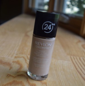 Revlon Colorstay Foundation for Combination Skin