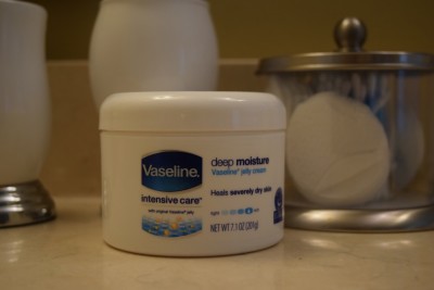 vaseline jelly cream